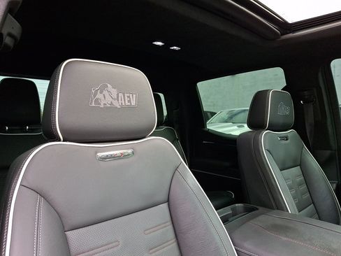 Used 2024 GMC Sierra 1500 AT4X w/ AT4X AEV Edition AWD/4WD image 13