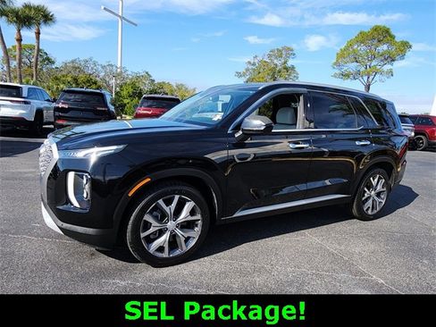 Used 2022 Hyundai Palisade SEL w/ Premium Package image 3