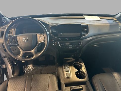 Used 2023 Honda Passport TrailSport image 32
