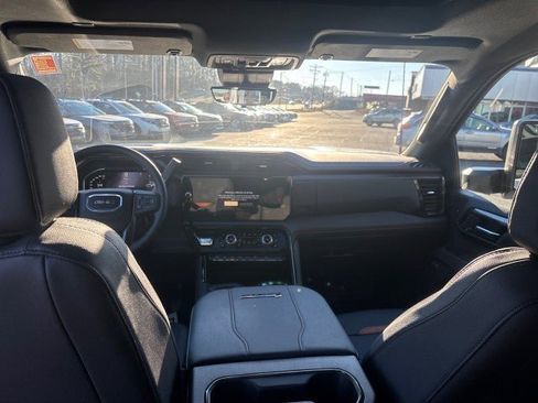 New 2025 GMC Sierra 2500 AT4 w/ AT4 Premium Plus Package image 38