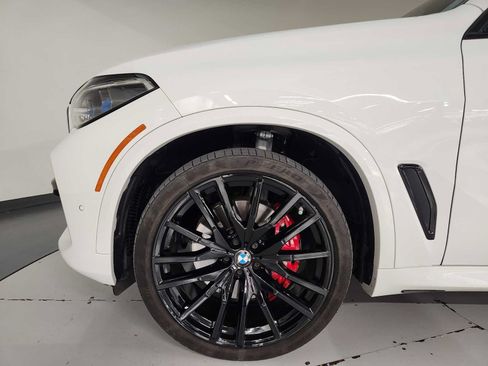 Used 2022 BMW X5 sDrive40i w/ M Sport Package RWD image 11