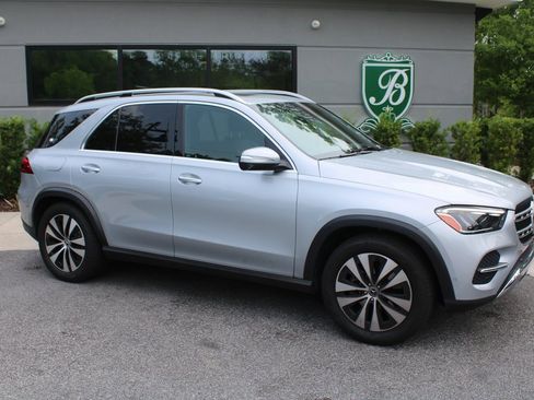 Used 2024 Mercedes-Benz GLE 350 4MATIC image 2