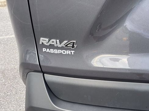 Used 2024 Toyota RAV4 LE AWD/4WD image 13