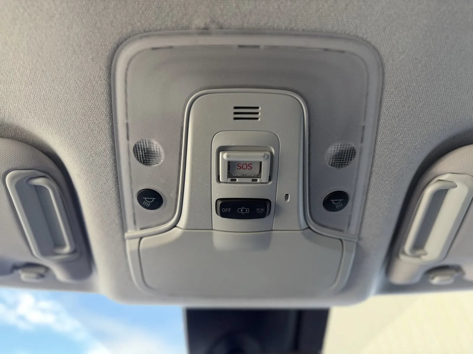 Used 2020 Toyota Prius Prime XLE FWD image 35