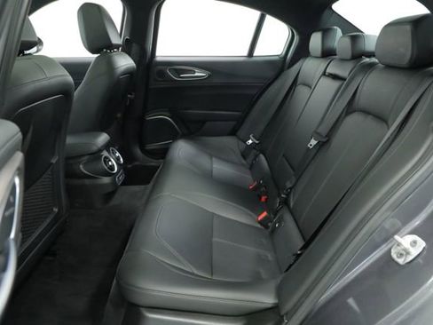 Used 2022 Alfa Romeo Giulia Ti image 35