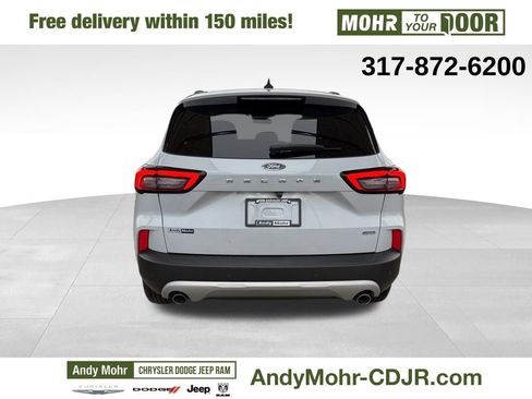 Used 2025 Ford Escape SE image 6