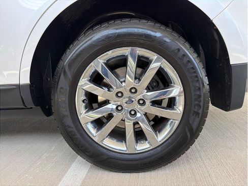 Used 2012 Ford Edge Limited w/ Driver Entry Pkg FWD image 25