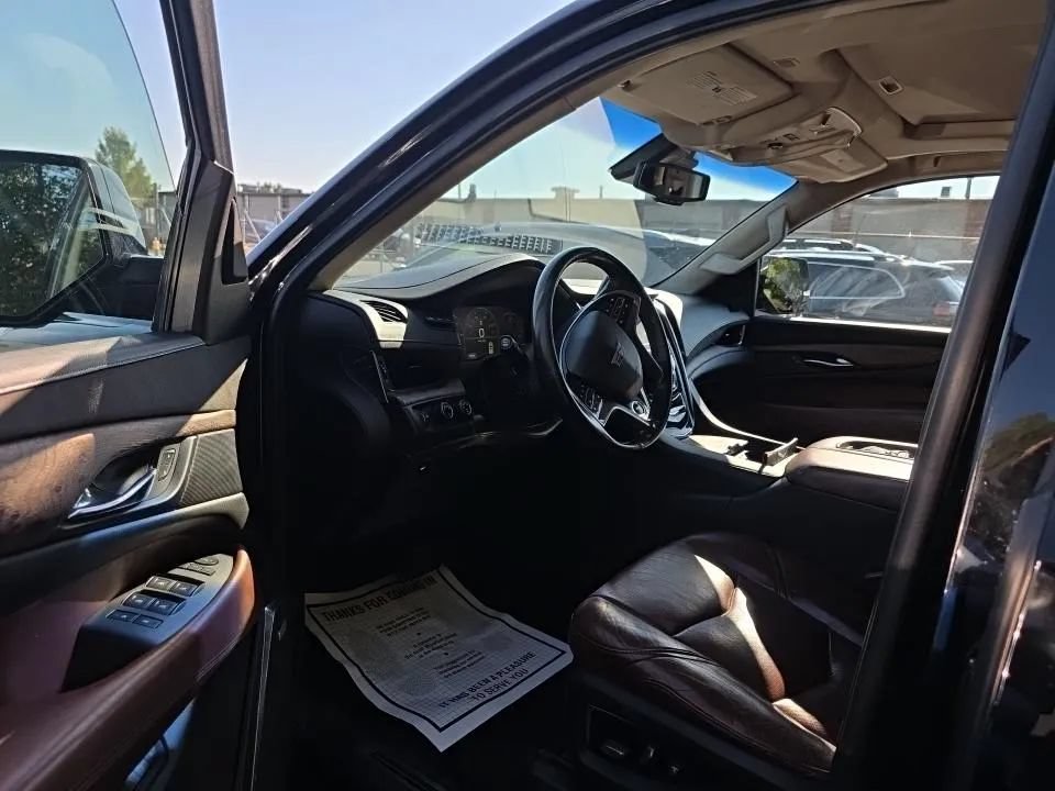 Used 2015 Cadillac Escalade Premium AWD/4WD image 5