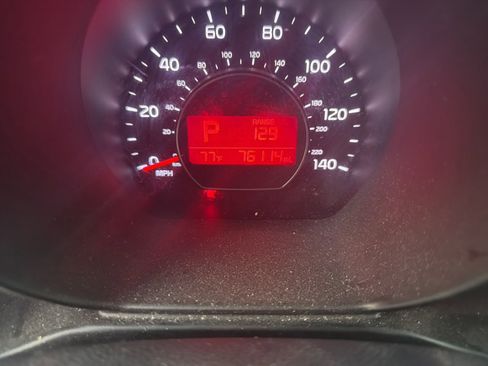 Used 2015 Kia Soul FWD image 15