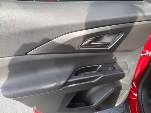 New 2026 Chevrolet Equinox EV LT image 30