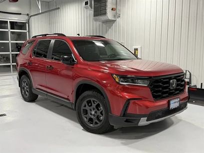 Used 2025 Honda Pilot TrailSport
