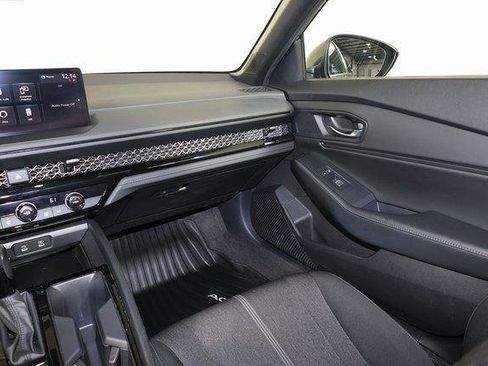 Used 2023 Honda Accord Sport image 11