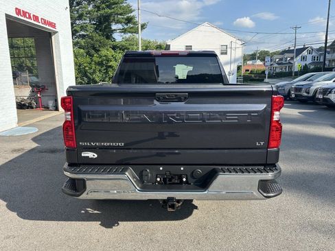 Used 2024 Chevrolet Silverado 1500 LT AWD/4WD image 7