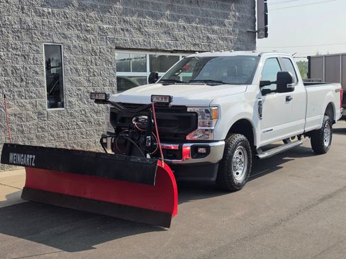 Used 2022 Ford F250 XL w/ Power Equipment Group AWD/4WD image 1