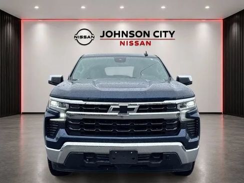 Used 2022 Chevrolet Silverado 1500 LT AWD/4WD image 10