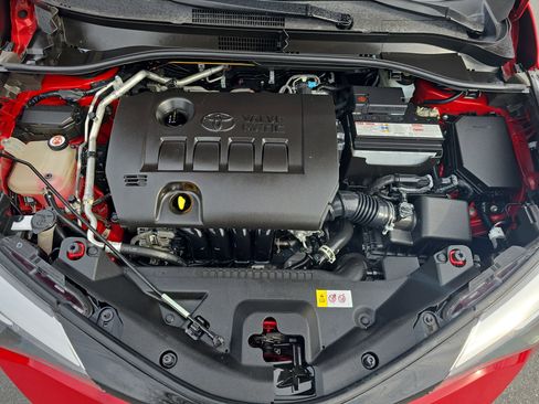 Used 2021 Toyota C-HR XLE image 31