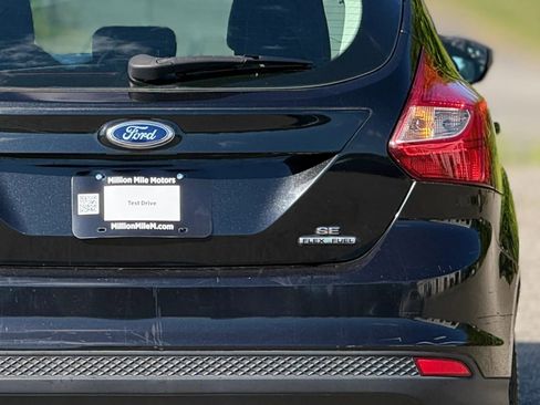 Used 2014 Ford Focus SE FWD image 14