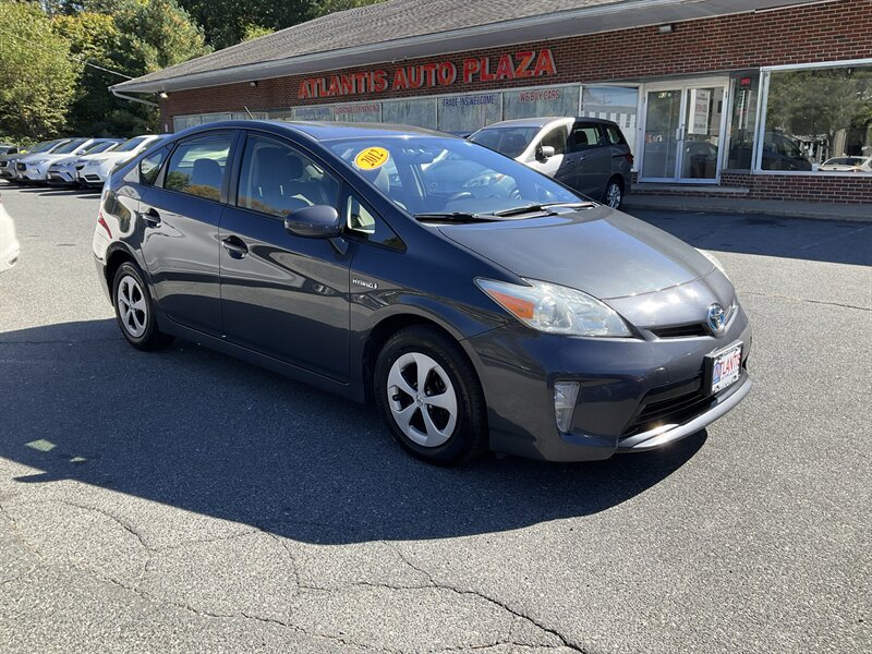 Used 2012 Toyota Prius Two FWD image 3