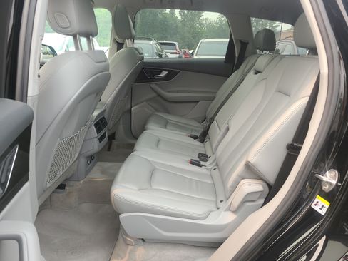 Used 2019 Audi Q7 3.0T Premium w/ Convenience Package AWD/4WD image 29