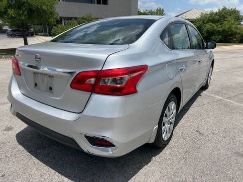 Used 2016 Nissan Sentra S image 9