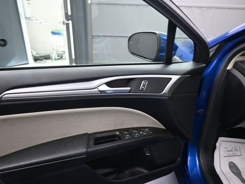 Used 2018 Ford Fusion S image 41