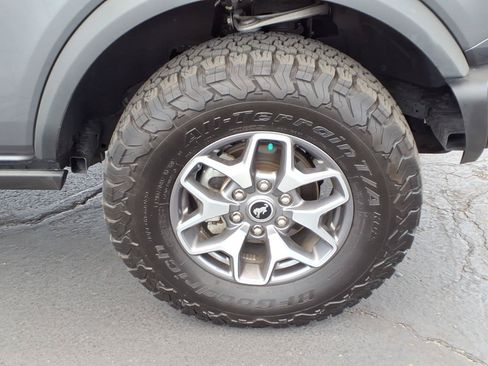 Certified 2025 Ford Bronco Badlands AWD/4WD image 9