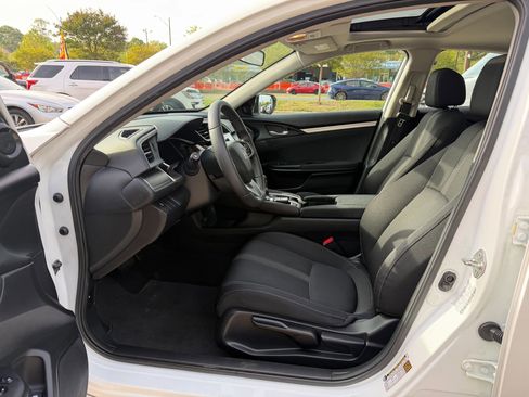 Used 2017 Honda Civic EX image 9