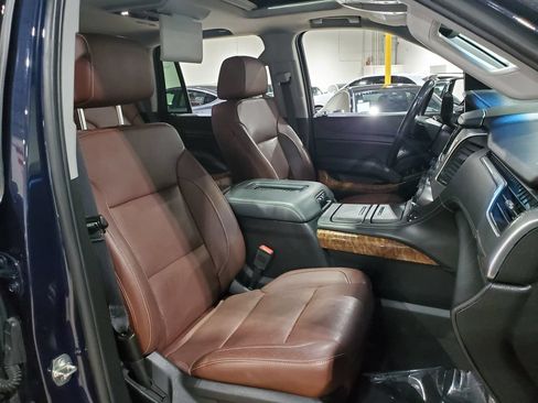 Used 2019 Chevrolet Tahoe Premier w/ Premier Plus Edition RWD image 13