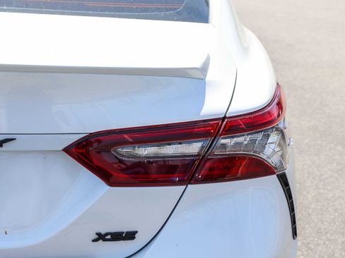 Used 2022 Toyota Camry XSE w/ Carpet Mat Package (TMS) FWD image 9
