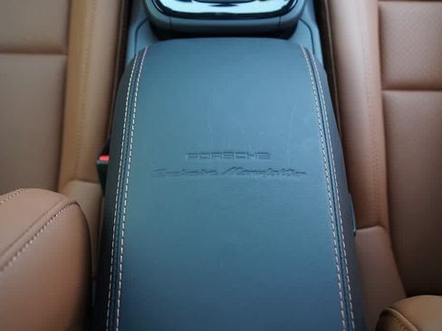 Used 2025 Porsche 911 GT3 RWD image 69