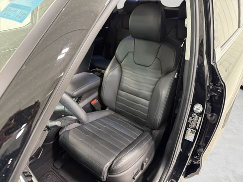 Used 2025 Kia Telluride SX Prestige AWD/4WD image 10