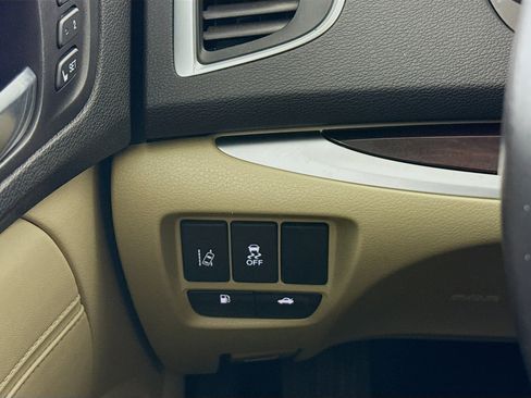 Used 2016 Acura TLX w/ Technology Package image 9