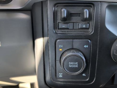 Used 2025 Ford F250 XLT w/ FX4 Off-Road Package image 15