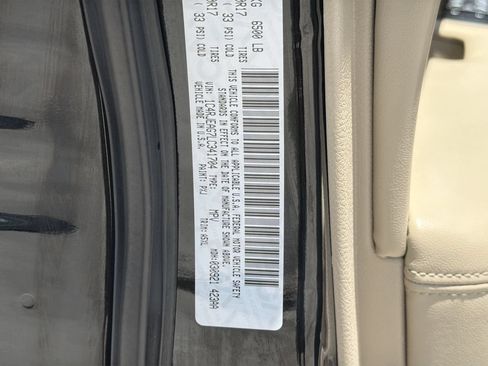 Used 2020 Jeep Grand Cherokee Laredo RWD image 32