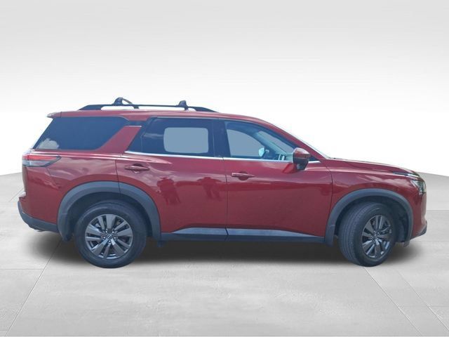 Certified 2024 Nissan Pathfinder SV FWD image 9