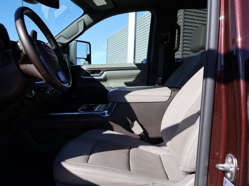 Used 2024 GMC Sierra 2500 SLT w/ SLT Premium Package image 22