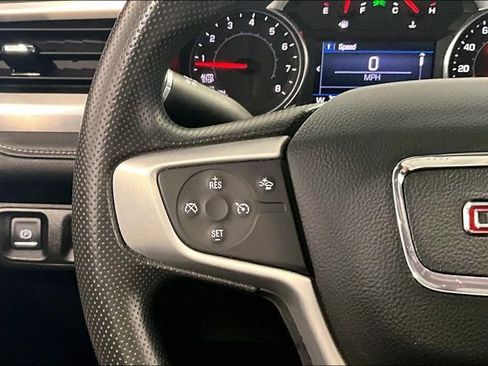 Used 2022 GMC Acadia SLE w/ GMC Pro Grade Package image 11