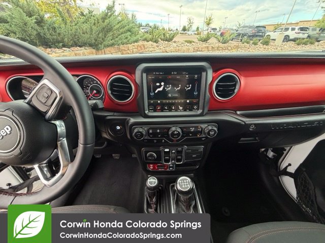 Used 2021 Jeep Wrangler Unlimited Rubicon AWD/4WD image 22