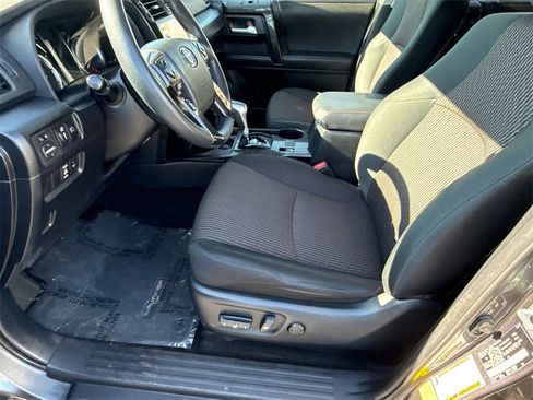 Used 2023 Toyota 4Runner TRD Off-Road image 10