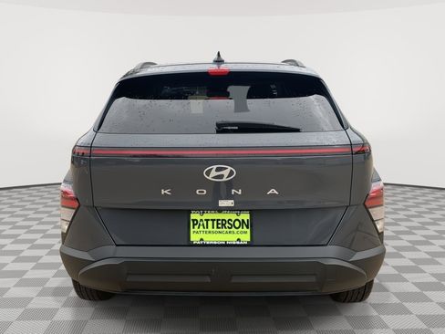 Used 2024 Hyundai Kona SEL image 3