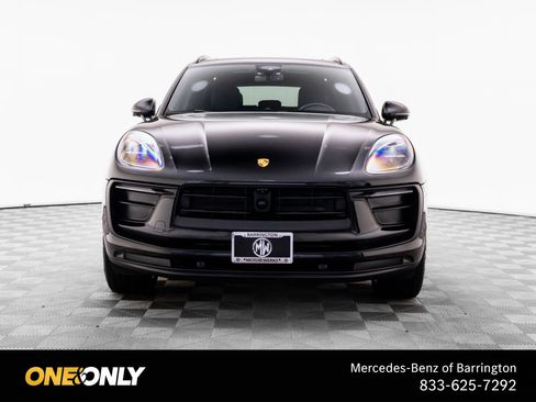 Used 2024 Porsche Macan AWD/4WD image 8