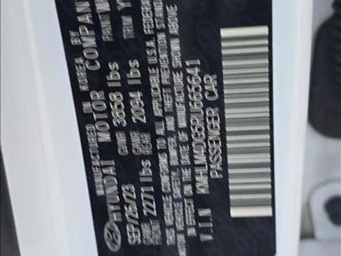 Used 2024 Hyundai Elantra SEL FWD image 18