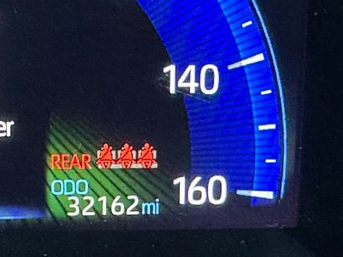 Used 2022 Toyota Corolla LE image 18