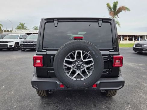 New 2026 Jeep Wrangler Sahara AWD/4WD image 9