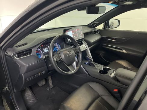 Used 2022 Toyota Venza Limited image 26