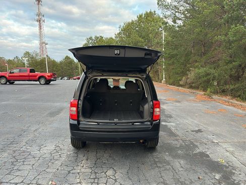 Used 2016 Jeep Patriot Sport w/ Power Value Group image 10