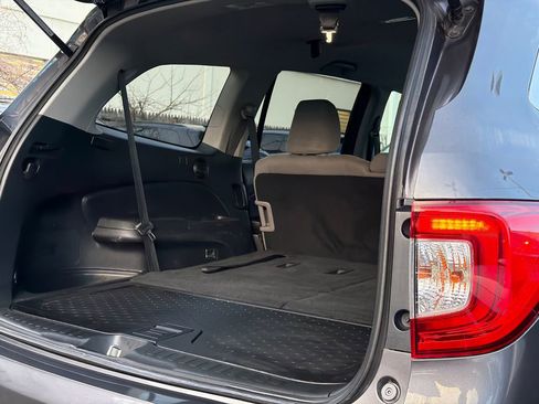 Used 2019 Honda Pilot LX image 8