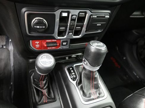 Used 2019 Jeep Wrangler Unlimited Rubicon AWD/4WD image 19
