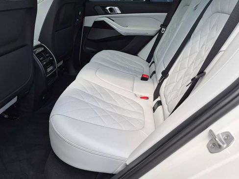 Used 2024 BMW X5 xDrive40i w/ Premium Package AWD/4WD image 21