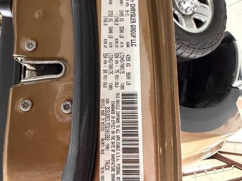 Used 2012 RAM 2500 ST w/ Chrome Appearance Group AWD/4WD image 30